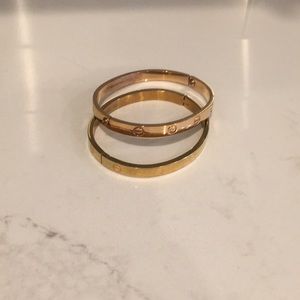 Stainless bangles! Carrier-inspired love bracelet